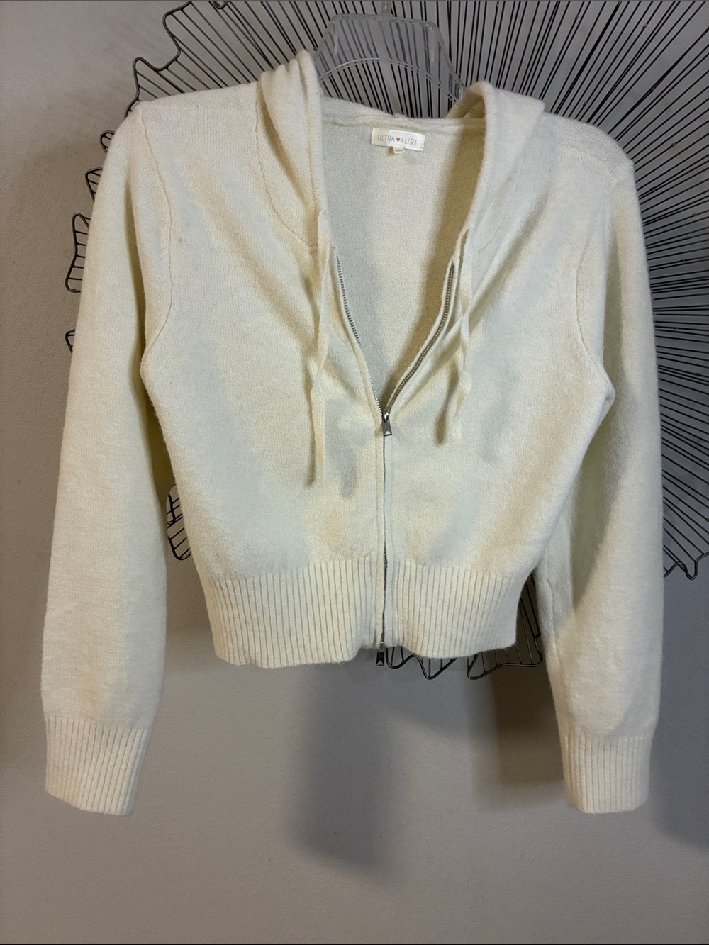 Ultra Flirt Cropped Cardigan Hoodie Zip Front Cream Color in Size L